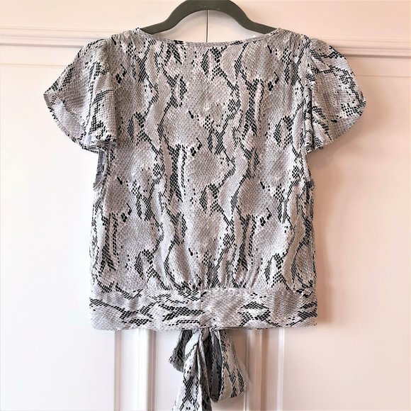 Eye-Catching Snakeskin Flutter Sleeve Tie-Front Blouse by Express XS - Picture 6 of 16